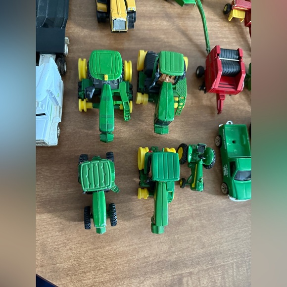 Set of 20 tractors and equipment - Picture 7 of 9